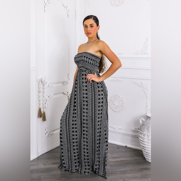 Elegant Black and White Strapless Maxi Dress - Picture 3 of 5